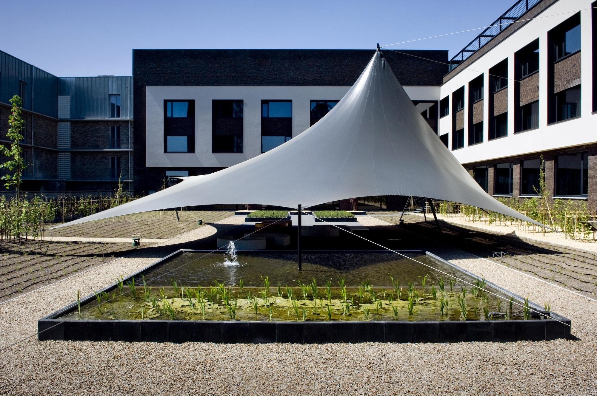 Carbon Hotel Genk Exteriér fotografie